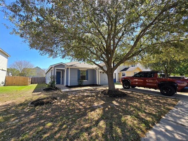 Building Photo - 6527 Fairbrook Park Ln