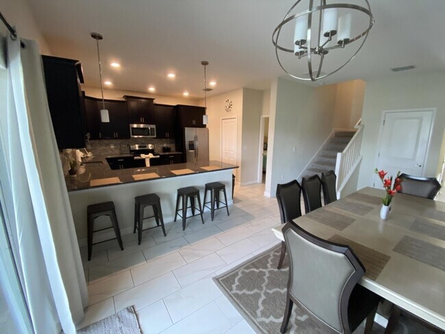 Building Photo - 9047 Stinger Dr