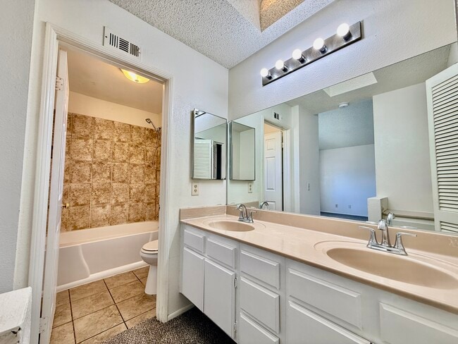 Building Photo - 43241 32nd St W