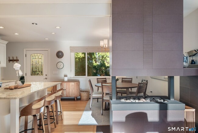 Building Photo - 12 Splitrock Rd