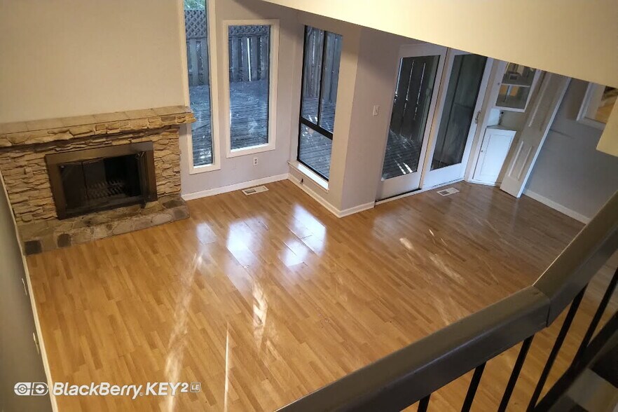 Building Photo - 18531 Split Rock Ln