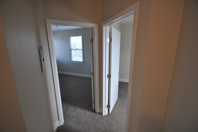 Building Photo - 1616 Ward St