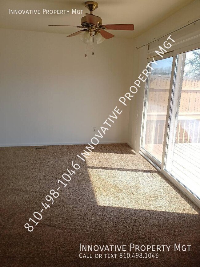 Building Photo - 3462 Ridgecliffe Dr