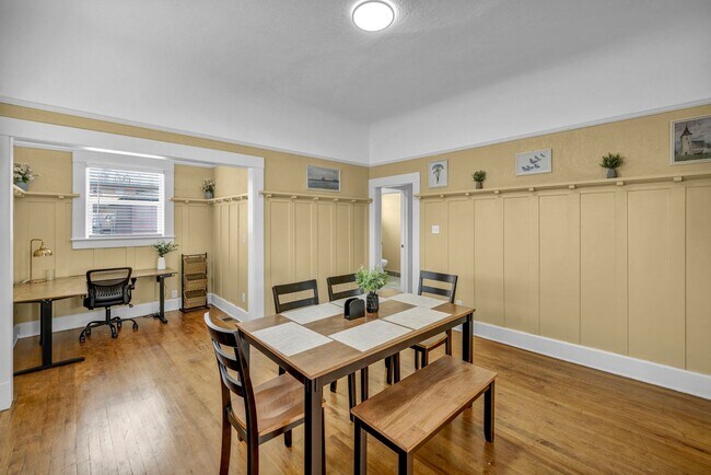 Building Photo - FULLY FURNISHED & BEAUTIFULLY REMODELED CLASSIC HOME NEAR UNR WITH UNBEATABLE I-80 ACCESS