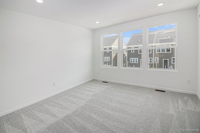 Building Photo - 43071 Atwood Ave