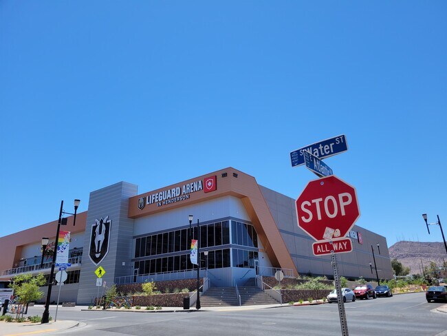 Building Photo - 62 E Atlantic Ave