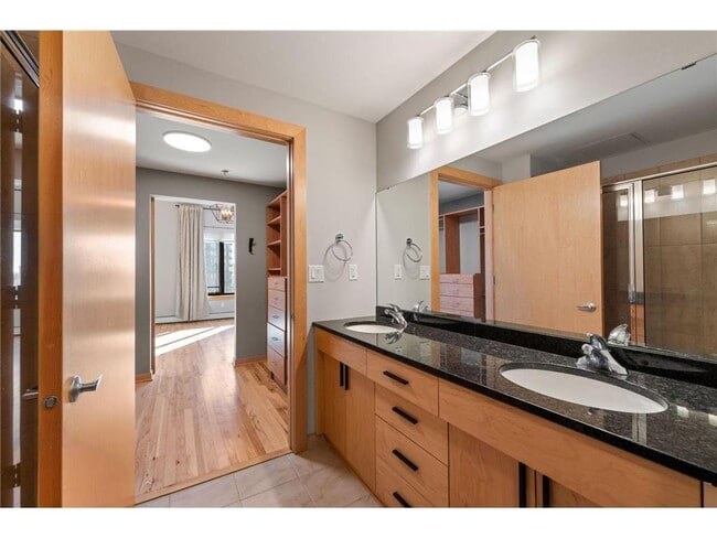 Building Photo - 1120 S 2nd St