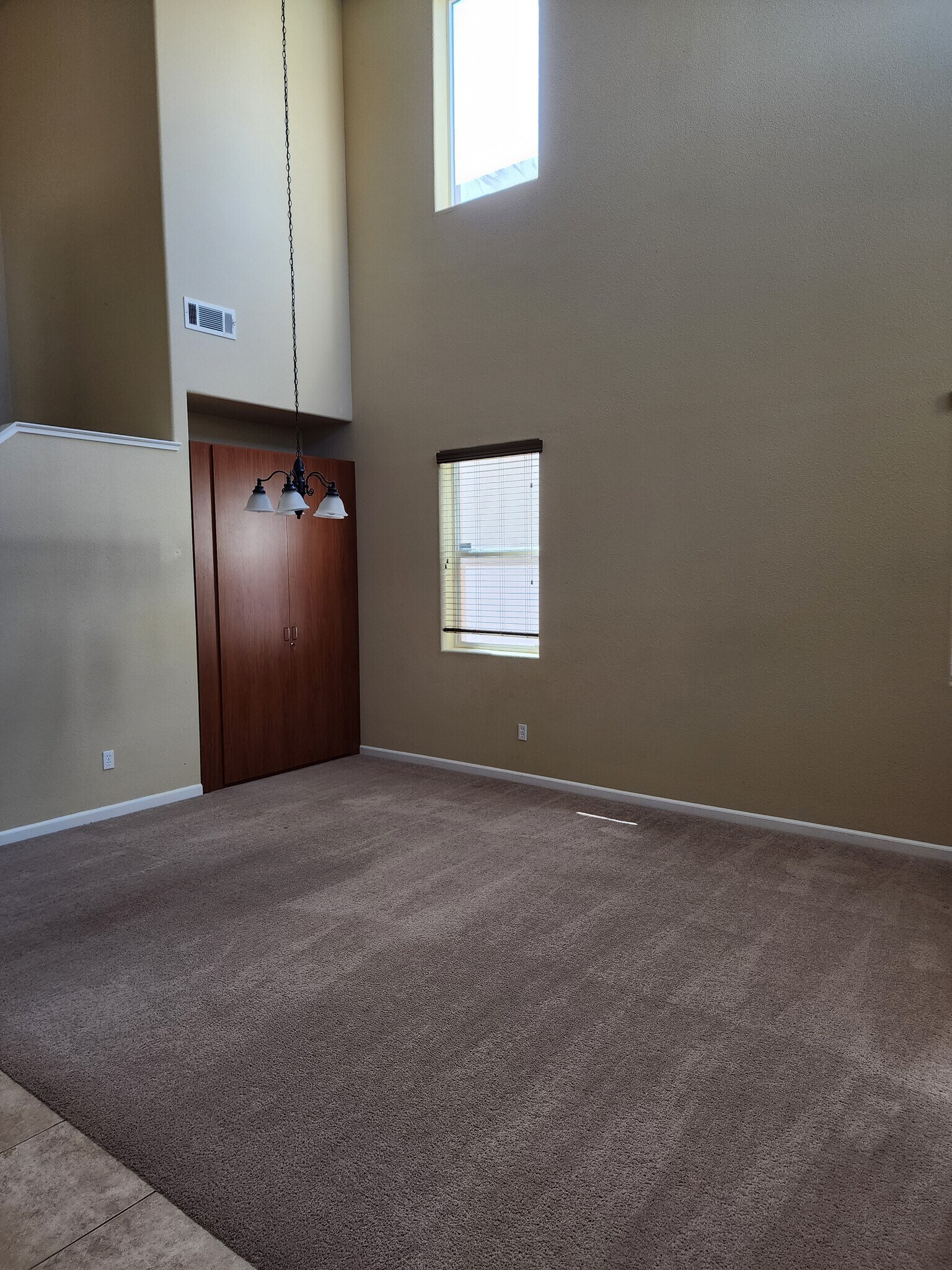 Formal Room-c - 207 Hibiscus Way