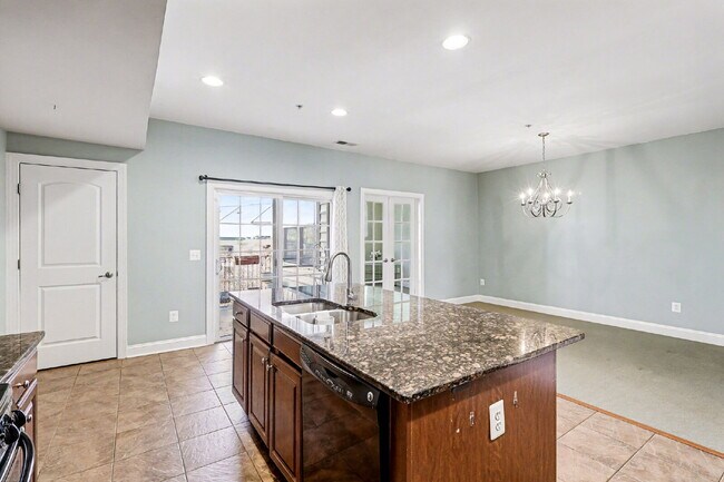 Building Photo - Welcome Home!!