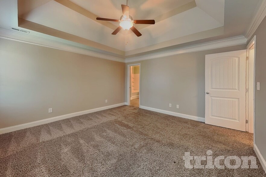 Building Photo - 513 Sourwood Dr