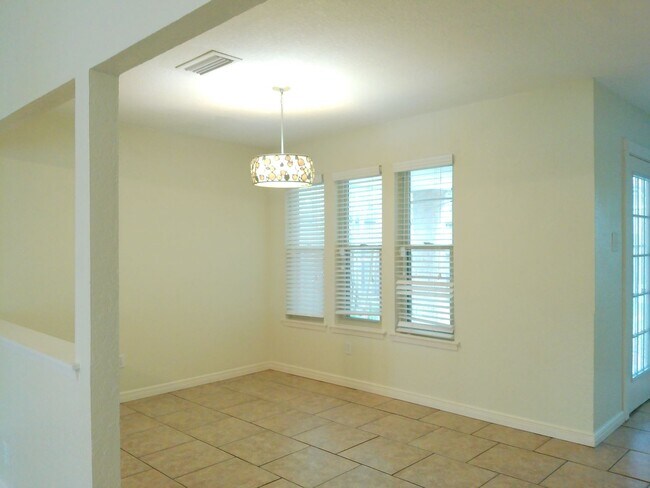 Building Photo - 6306 Kristin Dr