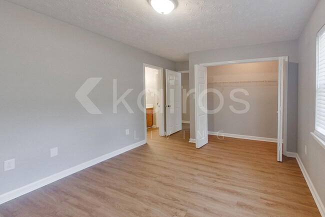 Building Photo - 401 Beaver Pointe Dr