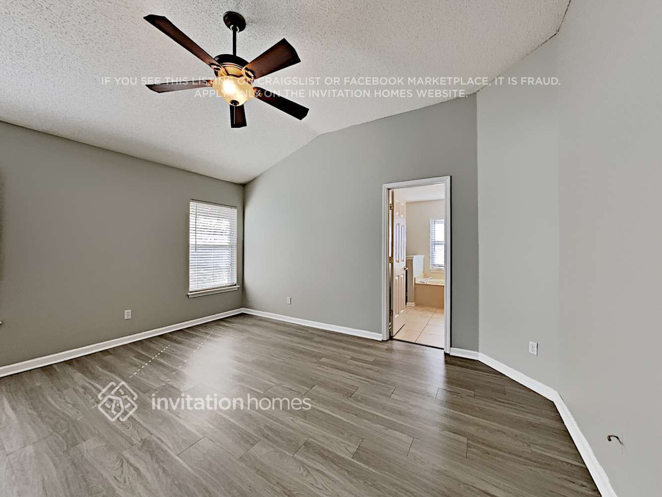 Building Photo - 1623 Canopy Oaks Dr