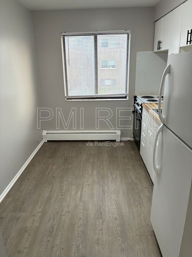 Building Photo - 14221 Triskett Rd