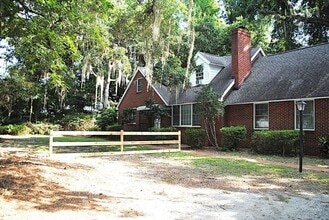 Building Photo - Pawleys Island