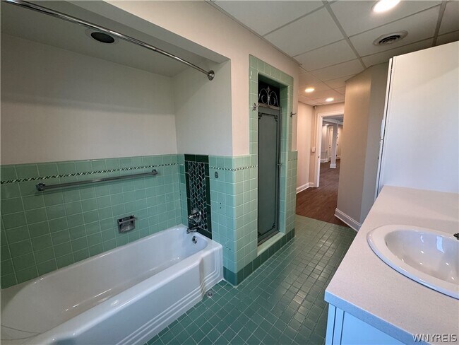 Building Photo - 77 Humboldt Pkwy