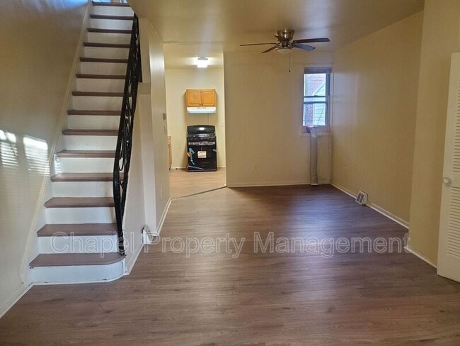 Building Photo - 517 N Wanamaker St