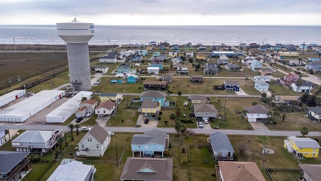 Building Photo - 16522 Jean Lafitte Rd