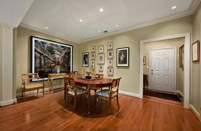 Building Photo - 3952 Shawnee Mission Pky