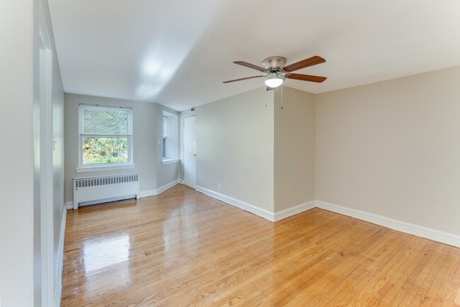 Building Photo - 6770 Blakemore St