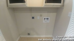 Building Photo - 9215 Mare Country