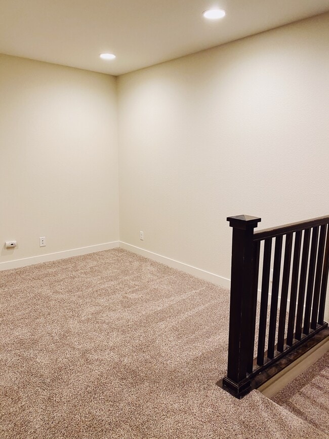 Loft - 8500 Redpoint Way