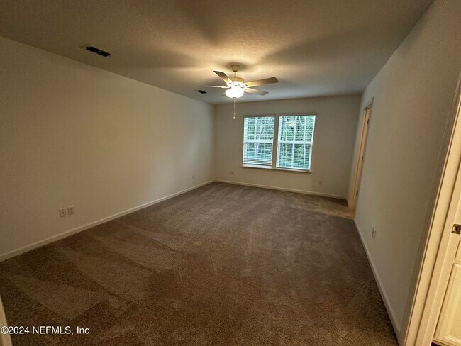 Building Photo - 1684 Pacifico Wy