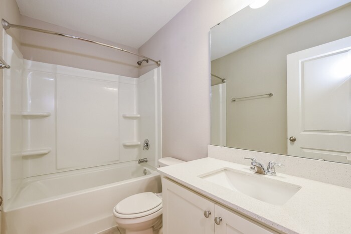 Building Photo - 2640 Island Walk Dr