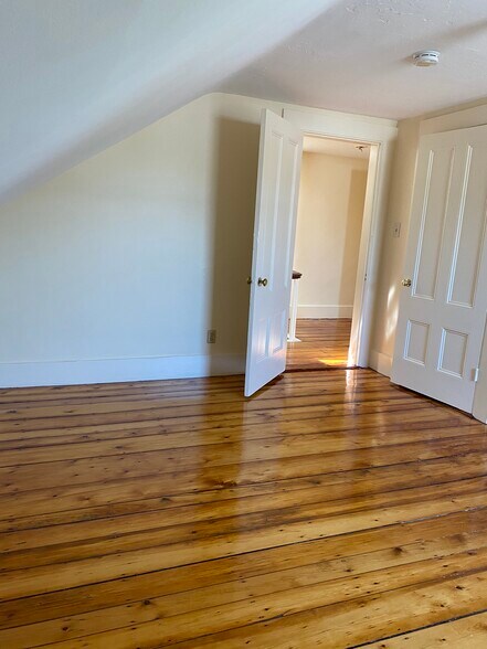 BR 3 - 200 Norfolk St