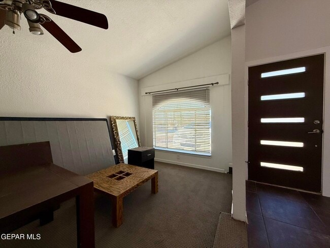 Building Photo - 1217 Iguana Pl