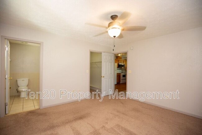 Building Photo - 5125 13th Ave