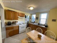 Building Photo - 2 Central St