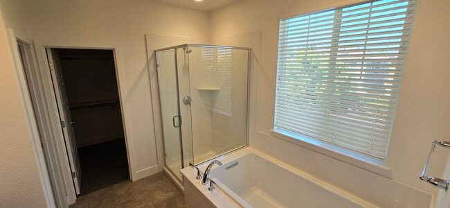 Building Photo - Located in the desirable K-Section of Rohnert Park