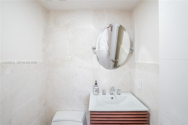 Building Photo - 9280 Biscayne Blvd