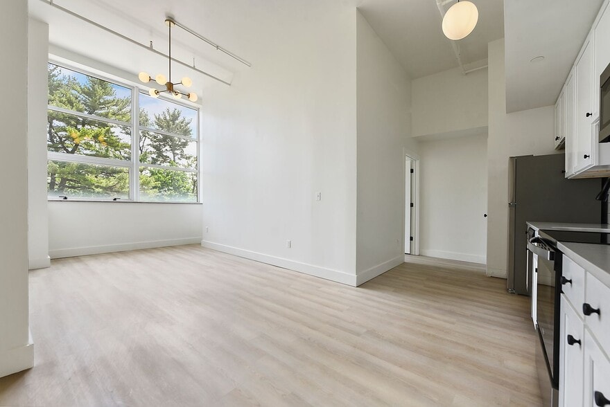 Interior Photo - The Benedict