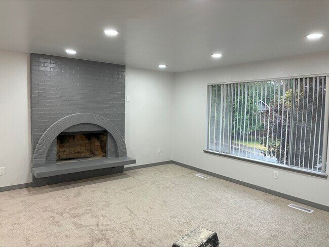 Building Photo - 10608 166th Pl NE