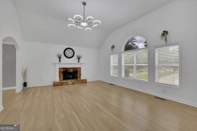 Building Photo - 902 Whistler Ln