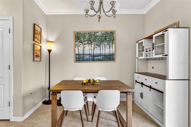 Building Photo - 2713 Lantern Hill Ave