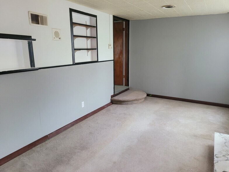 Building Photo - 10455 Big Bend Rd