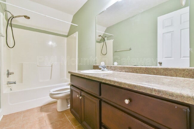 Building Photo - 11 Berg Strasse