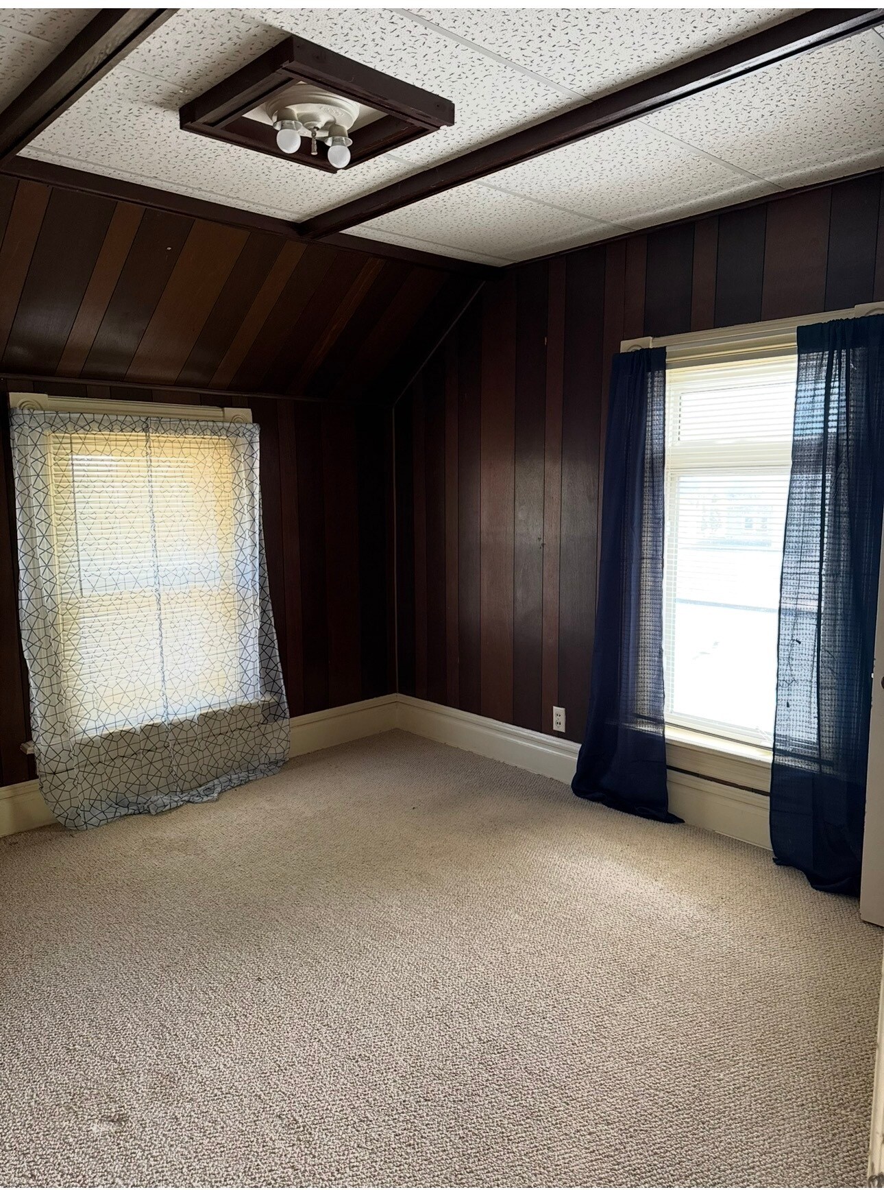 bedroom #2 - 77 W Howard St