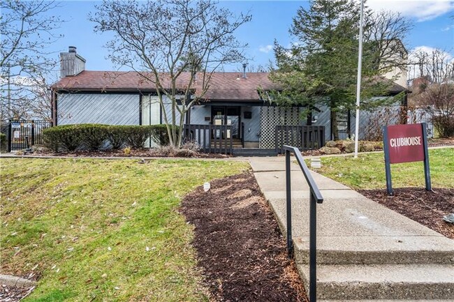 Building Photo - 2034 Swallow Hill Rd
