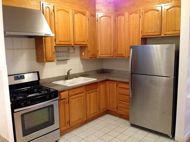 Building Photo - 632 Masonic Ave