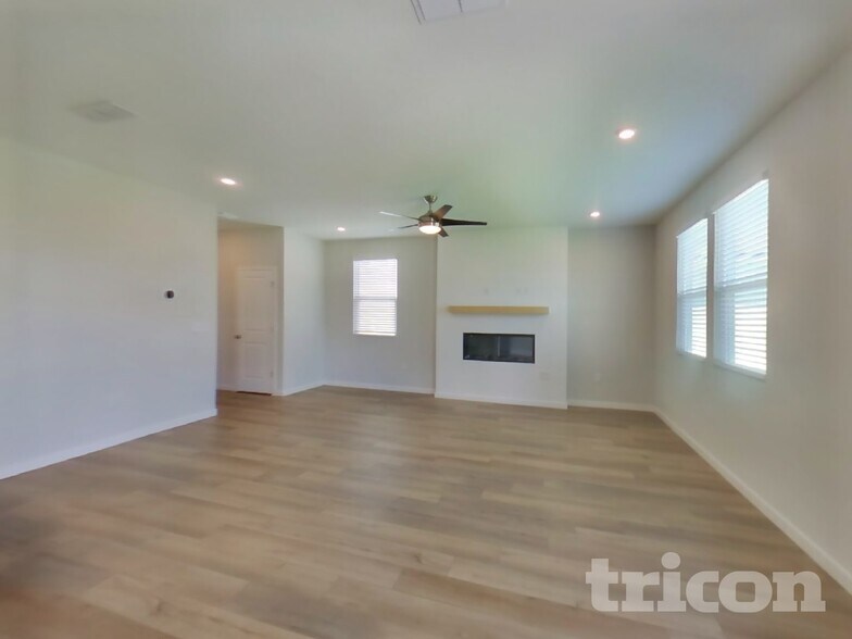 Building Photo - 56 Brazil Nut Cir