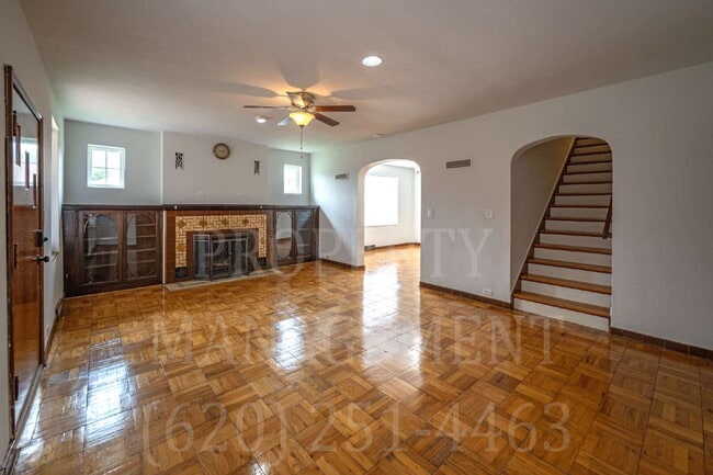 Building Photo - Spacious 4-Bedroom 2-Bathroom Home