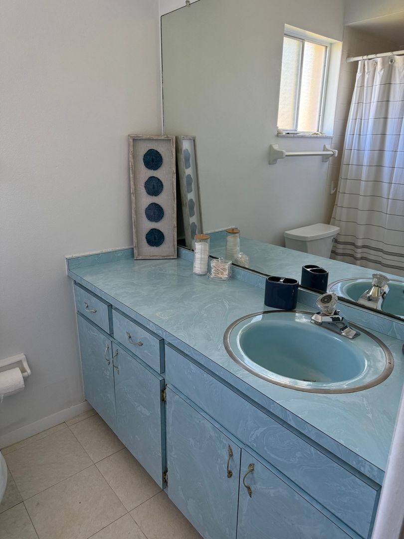 Building Photo - 8513 Dominican Ct