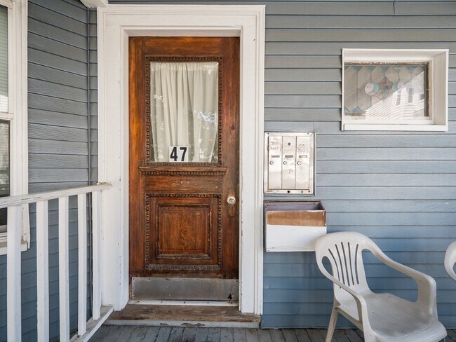 Building Photo - 47 St Margaret St