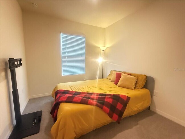 Building Photo - 1727 Wooden St