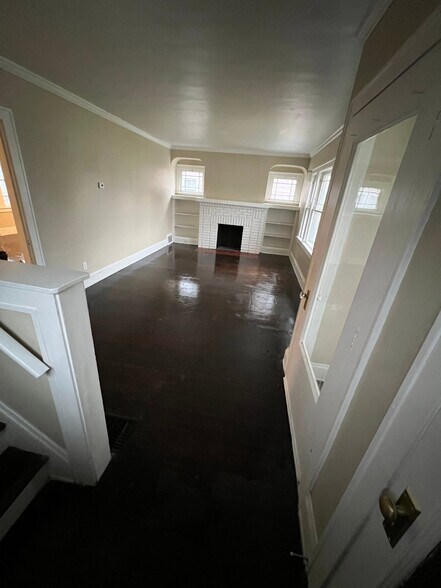 Building Photo - 3430 Winsford Rd