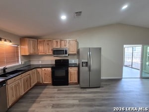 Building Photo - 4018 Sunrise Cove Dr